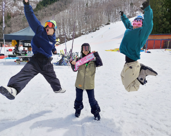戶隱高原滑雪場
