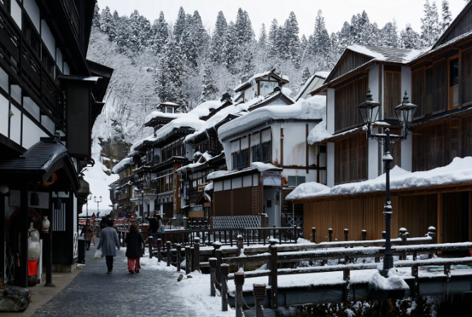 台北→成田機場→集合→晚餐→前往藏王