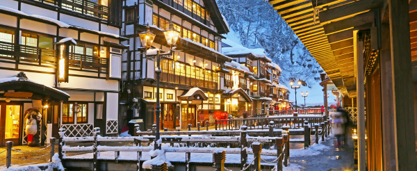 休息日、大家可以一起前往 藏王樹冰、銀山溫泉、天童溫泉觀光 (或可以前往雪場繼續滑雪)