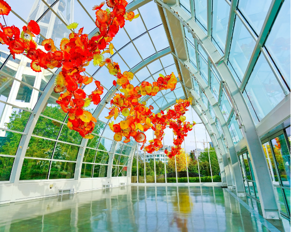 早起飛往安哥拉治→西雅圖(派克市場、太空針塔、奇胡利玻璃藝術園、海鮮晚餐)→機場(DAY 10 跨日飛行)